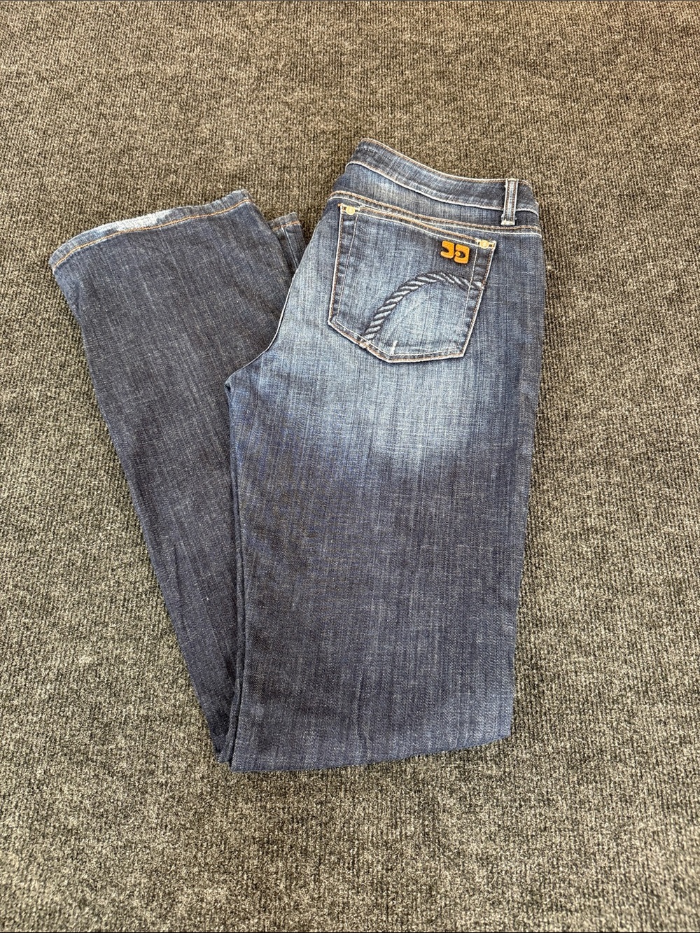 Joes Honey Womens Slight Boot cut Leg Jeans in Medium Blue